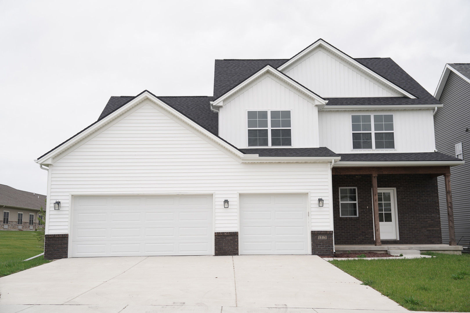 1313 Woodbine Road Bloomington, IL 61704 - Photo 1 of 23