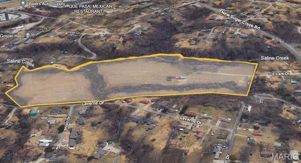 $1,950,000 | 108 East Lark Drive, Fenton, MO 63026