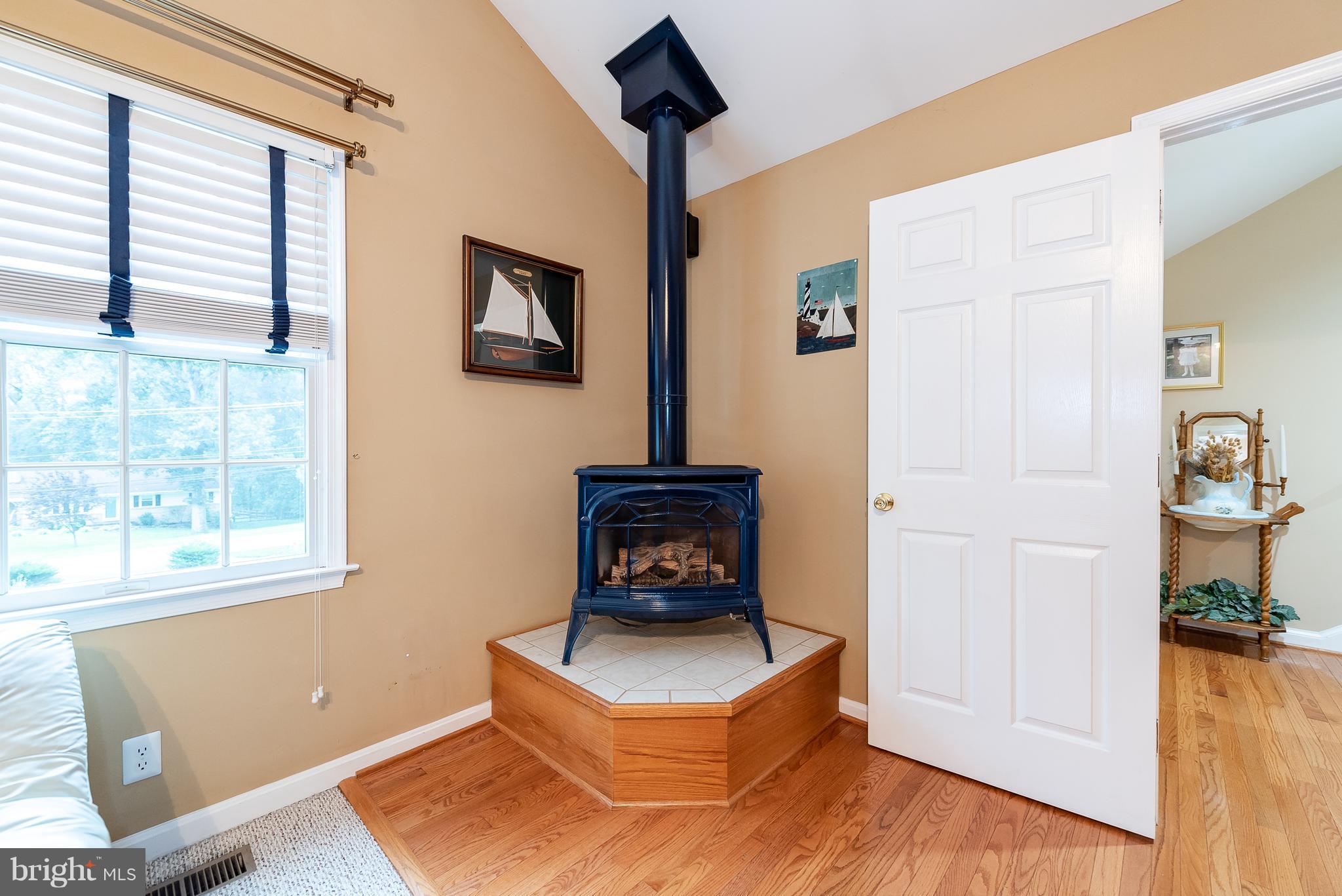 5807 Hunt Club Road Elkridge, MD 21075 - Photo 11 of 30 Bedroom (Master)