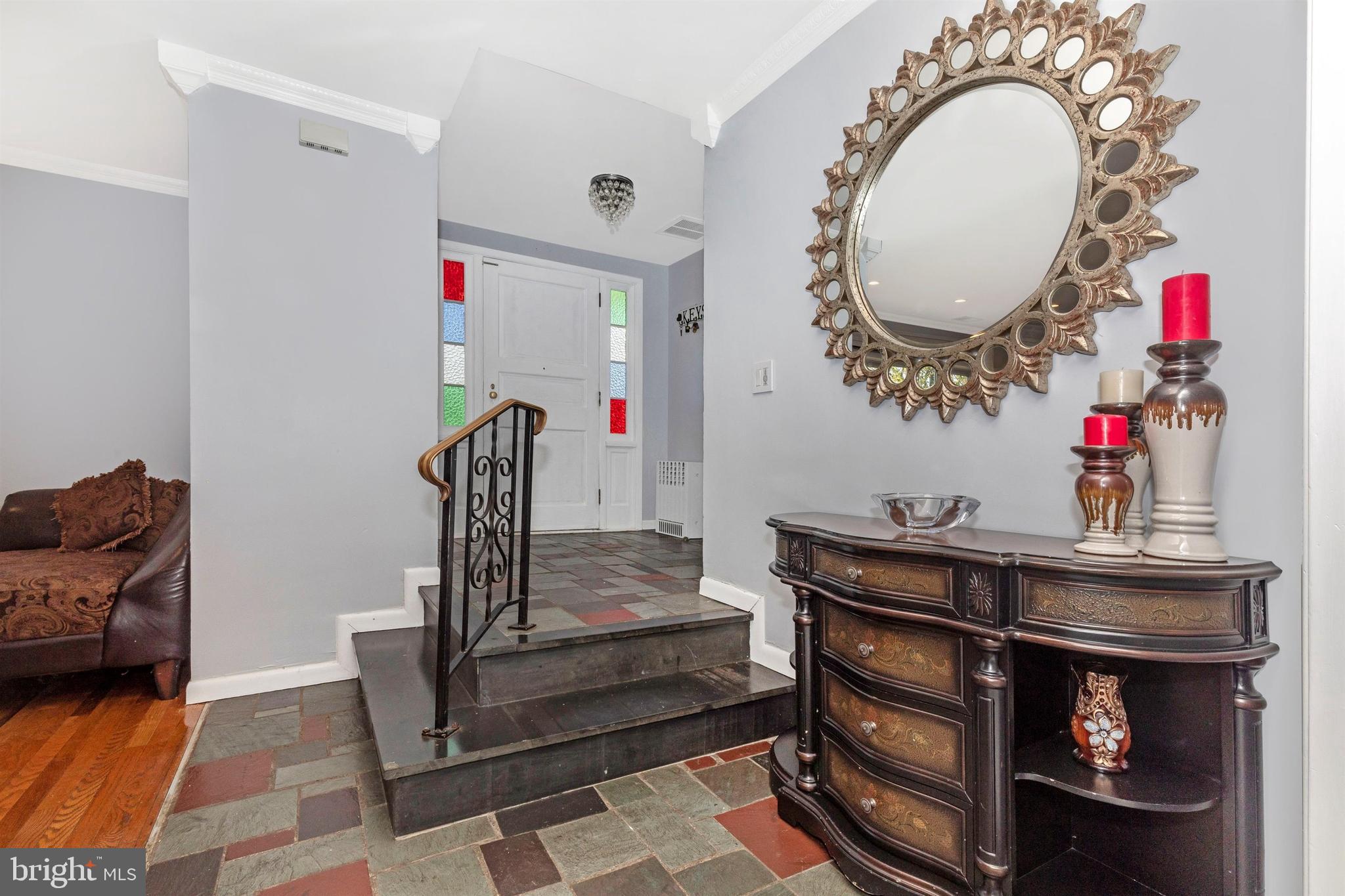 237 Walker Road Wayne, PA 19087 - Photo 4 of 55