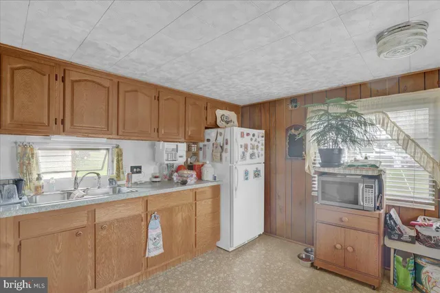 $1,100,000 | 154 West Maple Grove Road, Denver, PA 17517