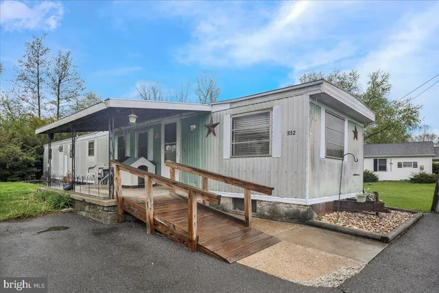 $1,100,000 | 154 West Maple Grove Road, Denver, PA 17517