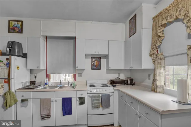 $1,100,000 | 154 West Maple Grove Road, Denver, PA 17517