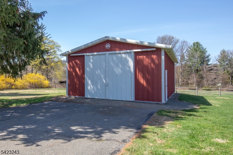 1 Scarlet Oak Road Califon, NJ 07830 - Photo 11 of 26