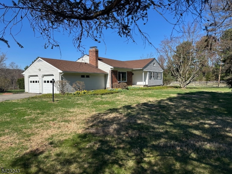 1 Scarlet Oak Road Califon, NJ 07830 - Photo 2 of 26