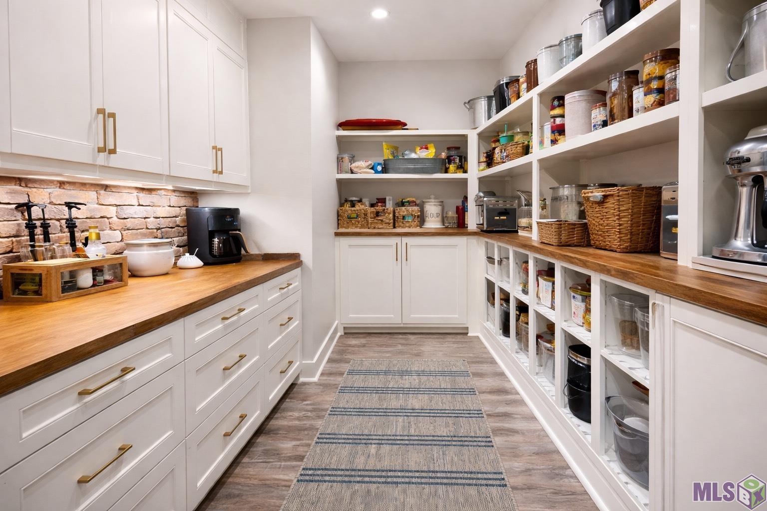 26234 Riverscape Drive Springfield, LA 70462 - Photo 10 of 21