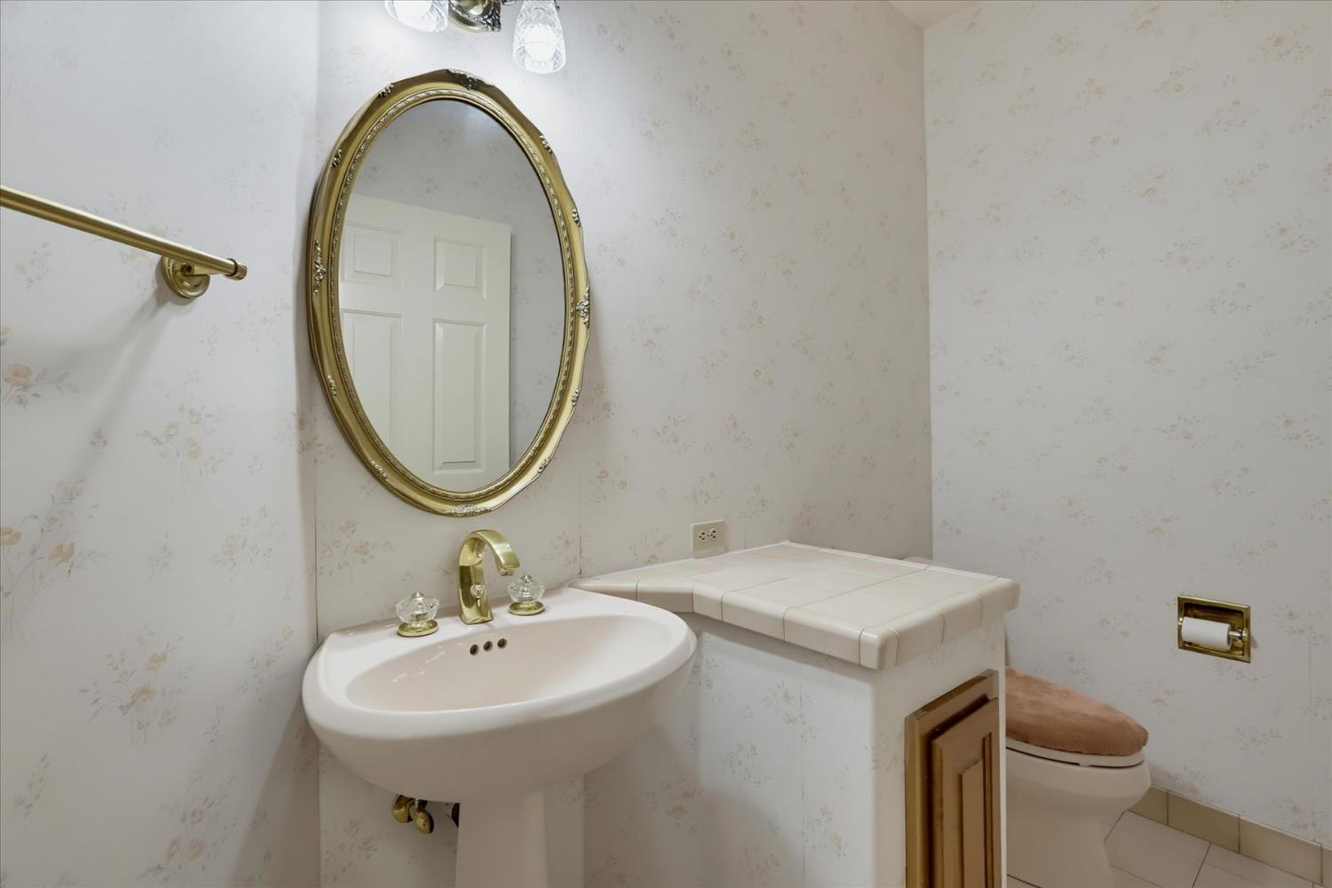 11010 Success Cross Road Nevada City, CA 95959 - Photo 33 of 89 Powder Room