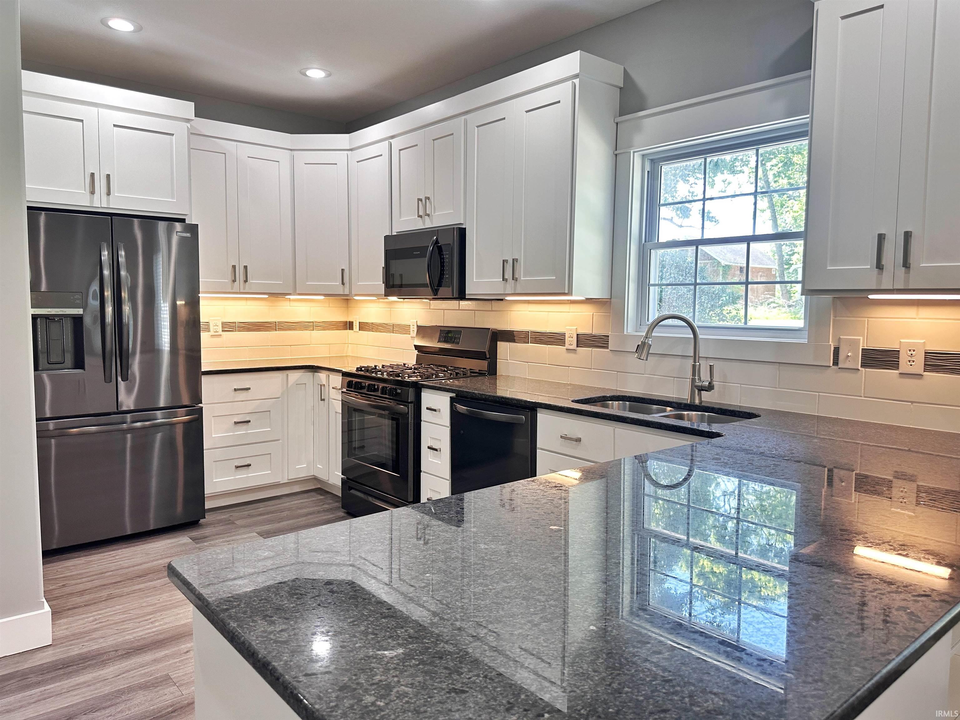 5735 South Fairfax Road Bloomington, IN 47401 - Photo 7 of 26