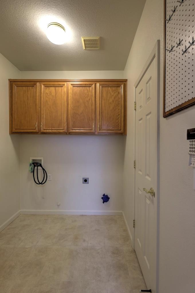 3732 Incline Way Riverbank, CA 95367 - Photo 17 of 36