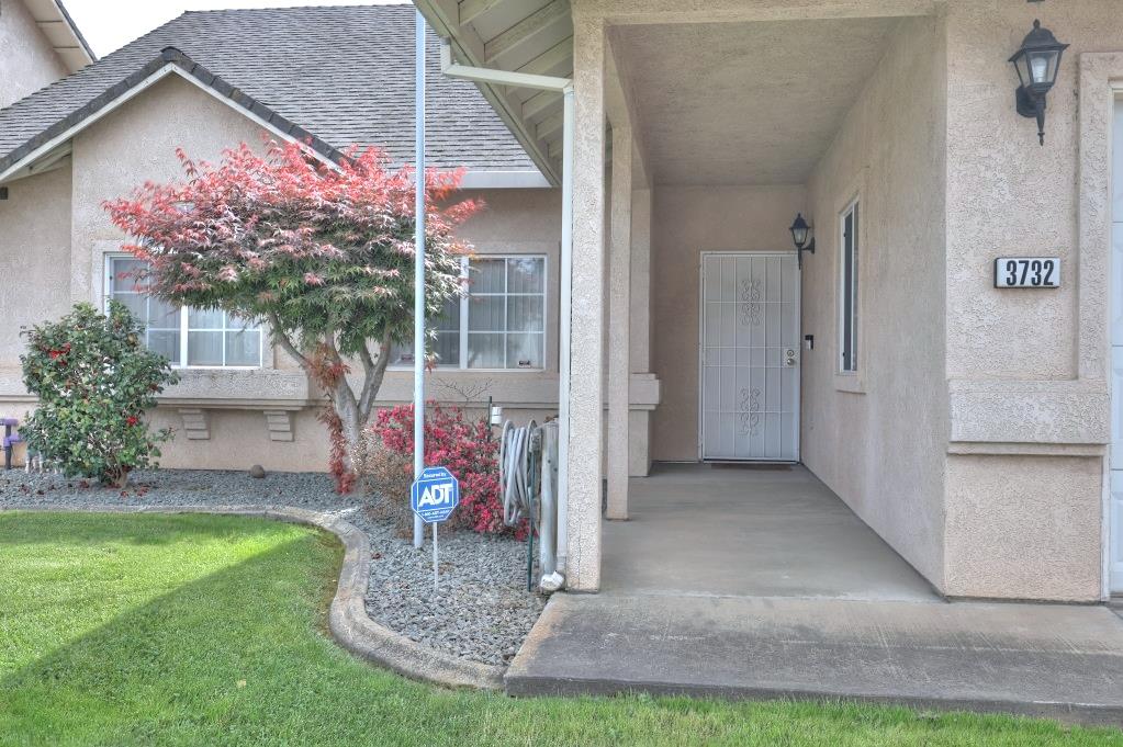 3732 Incline Way Riverbank, CA 95367 - Photo 4 of 36