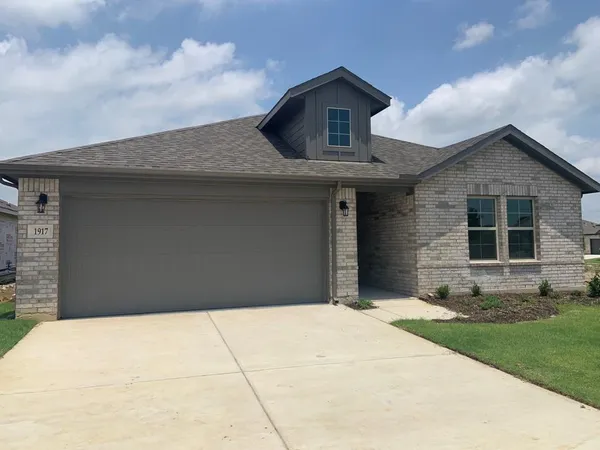 $2,100 | 1917 Briar Rose Drive, Denton, TX 76207