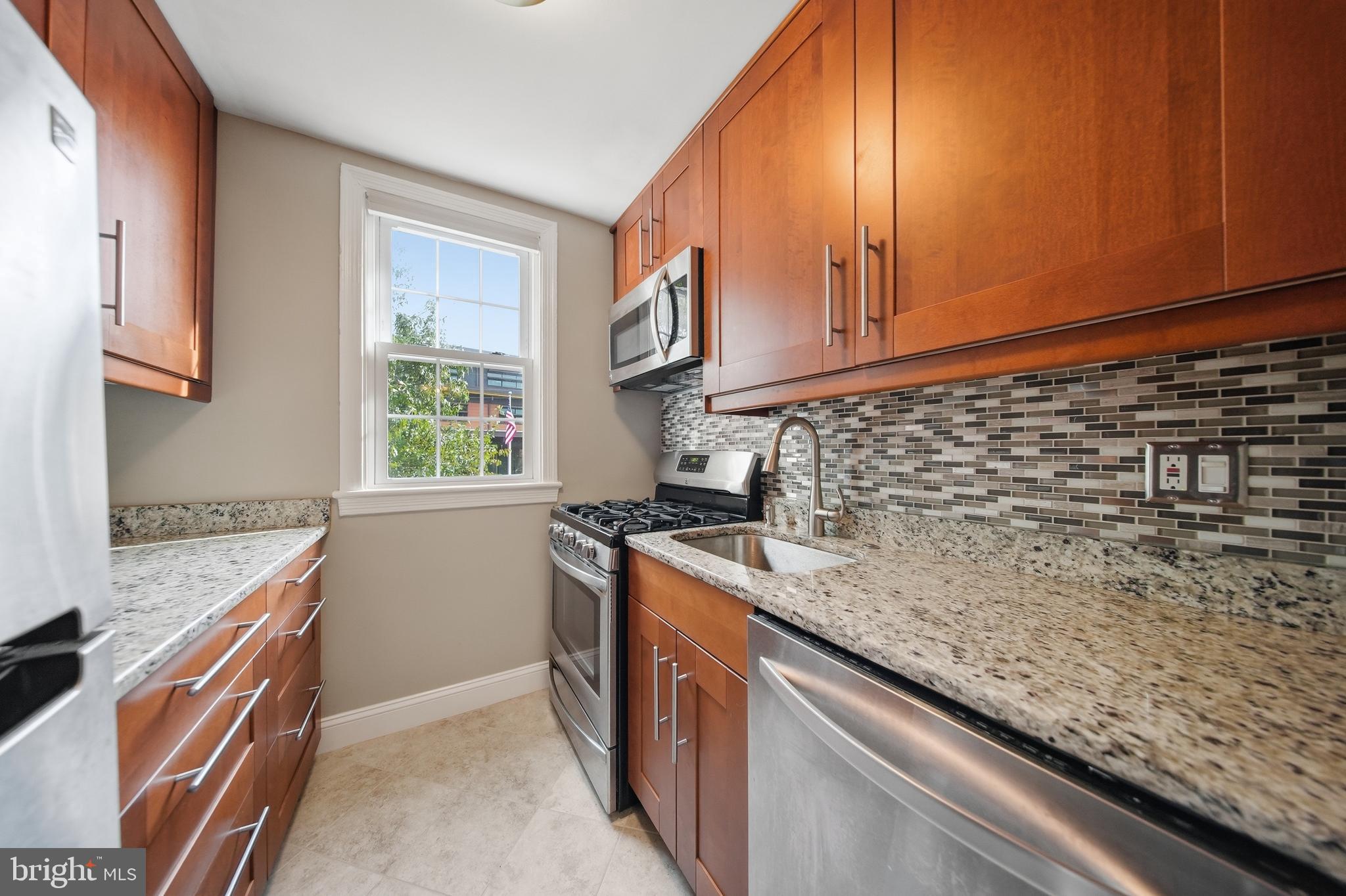 26 South Old Glebe Road, Unit 203B Arlington, VA 22204 - Photo 14 of 30 Gallery Image 14