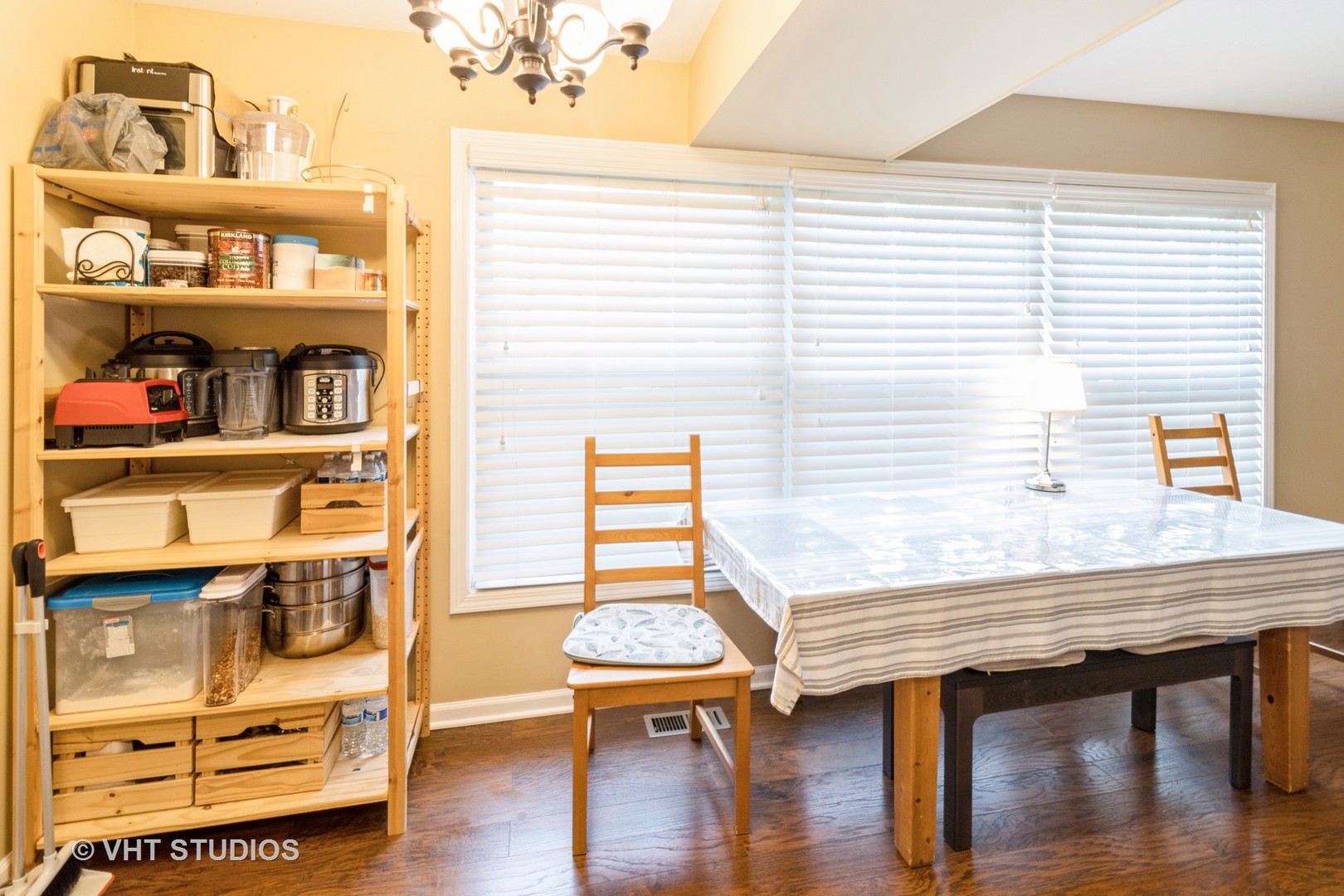 404 Inverrary Lane Deerfield, IL 60015 - Photo 3 of 11 Gallery Image 3
