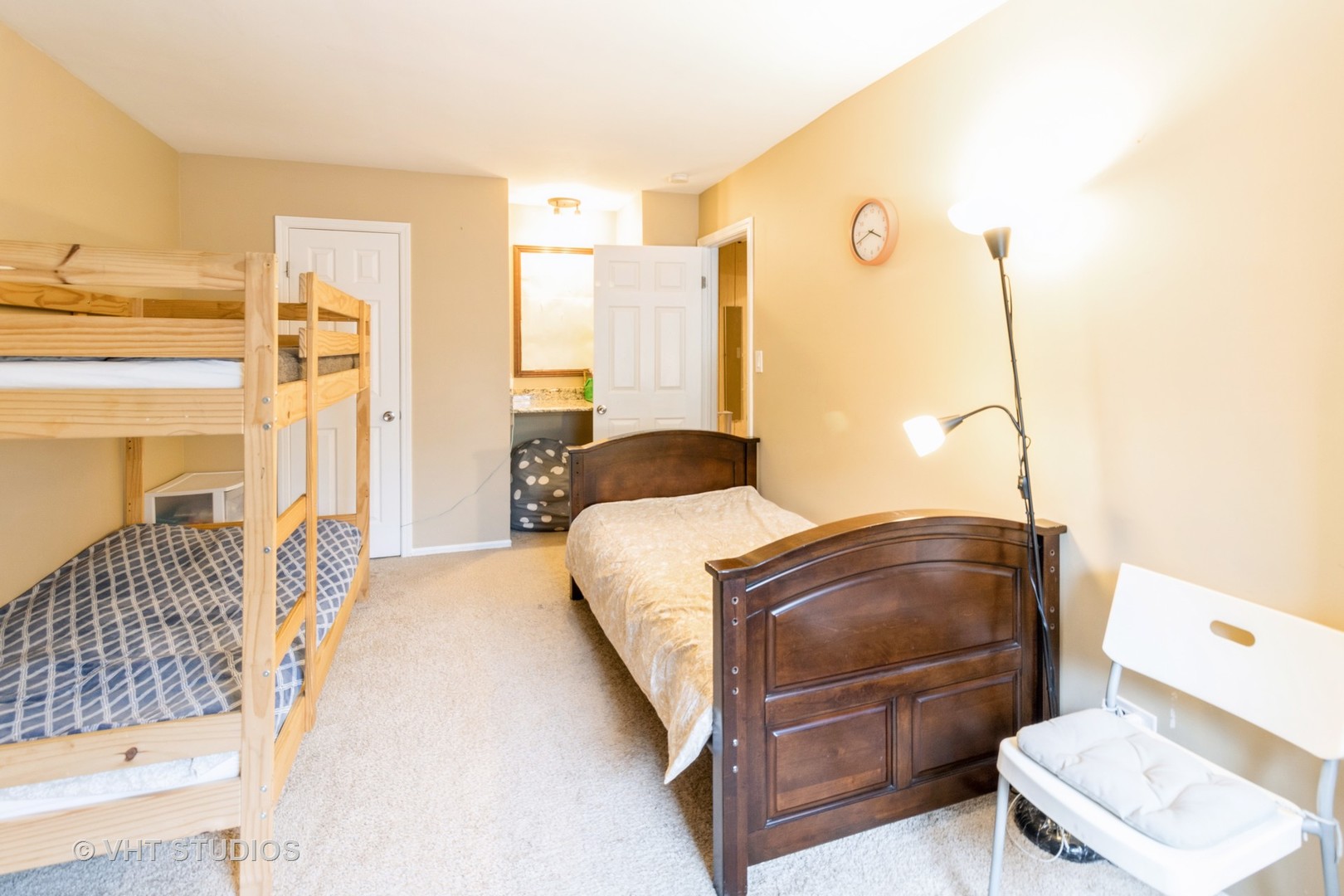 404 Inverrary Lane Deerfield, IL 60015 - Photo 6 of 11 Gallery Image 6