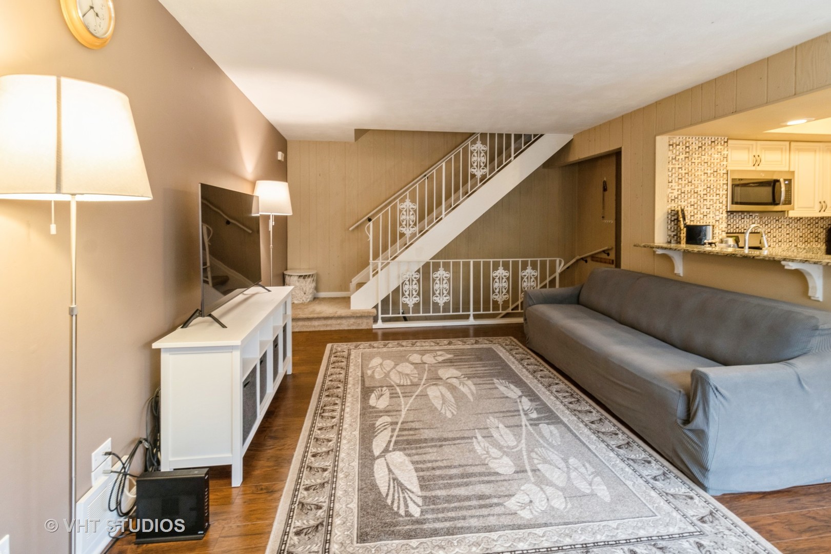 404 Inverrary Lane Deerfield, IL 60015 - Photo 10 of 11 Gallery Image 10