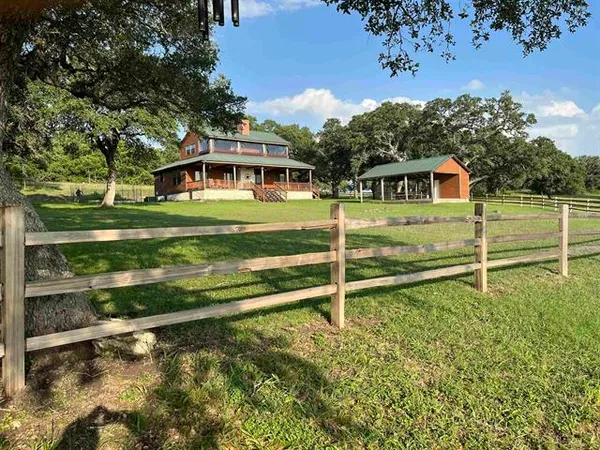 $1,171,000 | 534 Scott's School Road, Flatonia, TX 78941