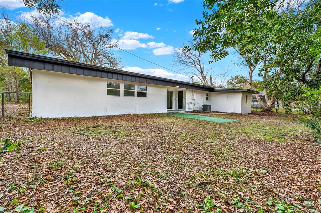 921 West Lake Brantley Road Altamonte Springs, FL 32714 - Photo 18 of 21 Gallery Image 18