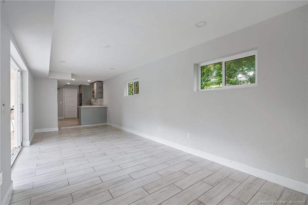 1037 Southeast Riverside Drive Stuart, FL 34996 - Photo 33 of 46