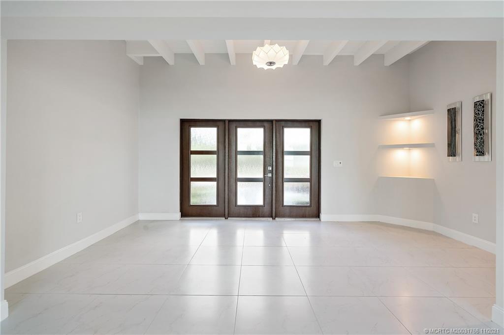 1037 Southeast Riverside Drive Stuart, FL 34996 - Photo 5 of 46