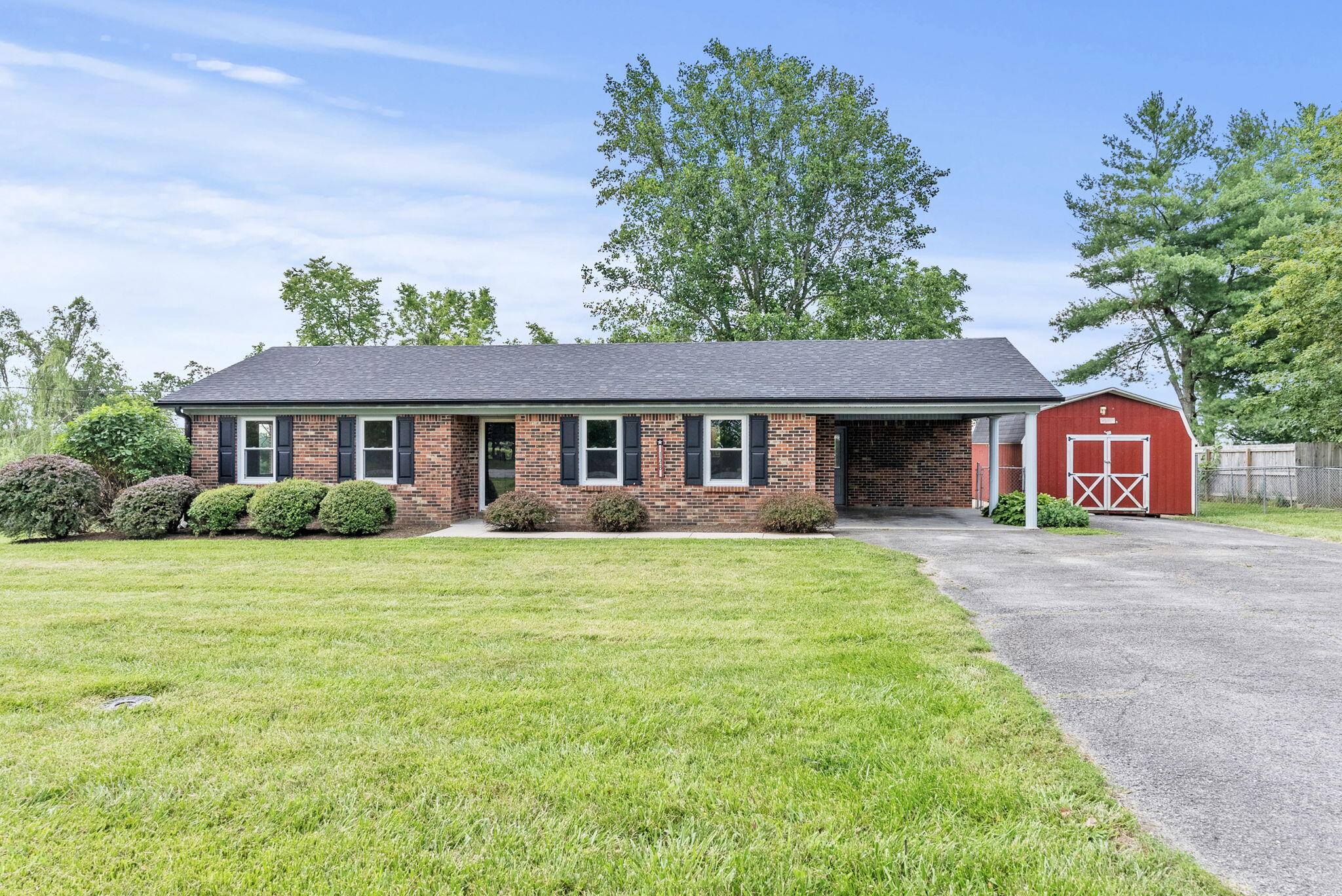 128 Cummins Ferry Road Salvisa, KY 40372 - Photo 3 of 28 3-web-or-mls-DSC04015