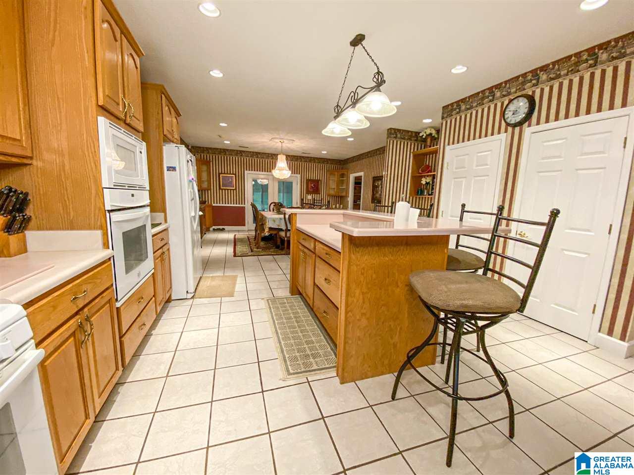 345 Valley Drive Ragland, AL 35131 - Photo 9 of 44
