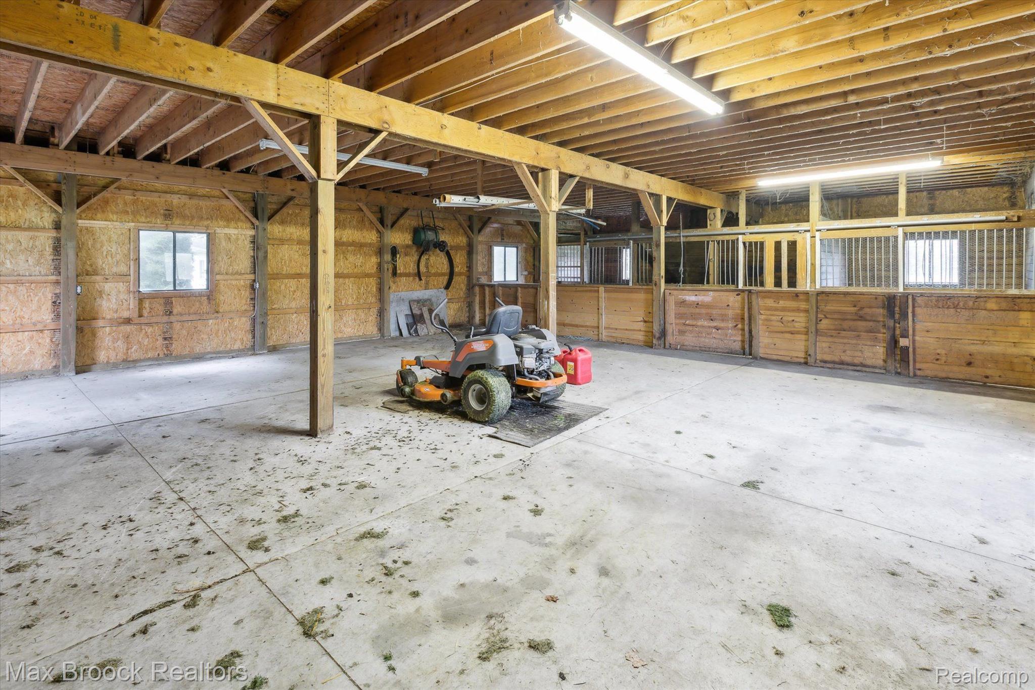 2345 Castle Road North Branch, MI 48461 - Photo 28 of 32 Gallery Image 28