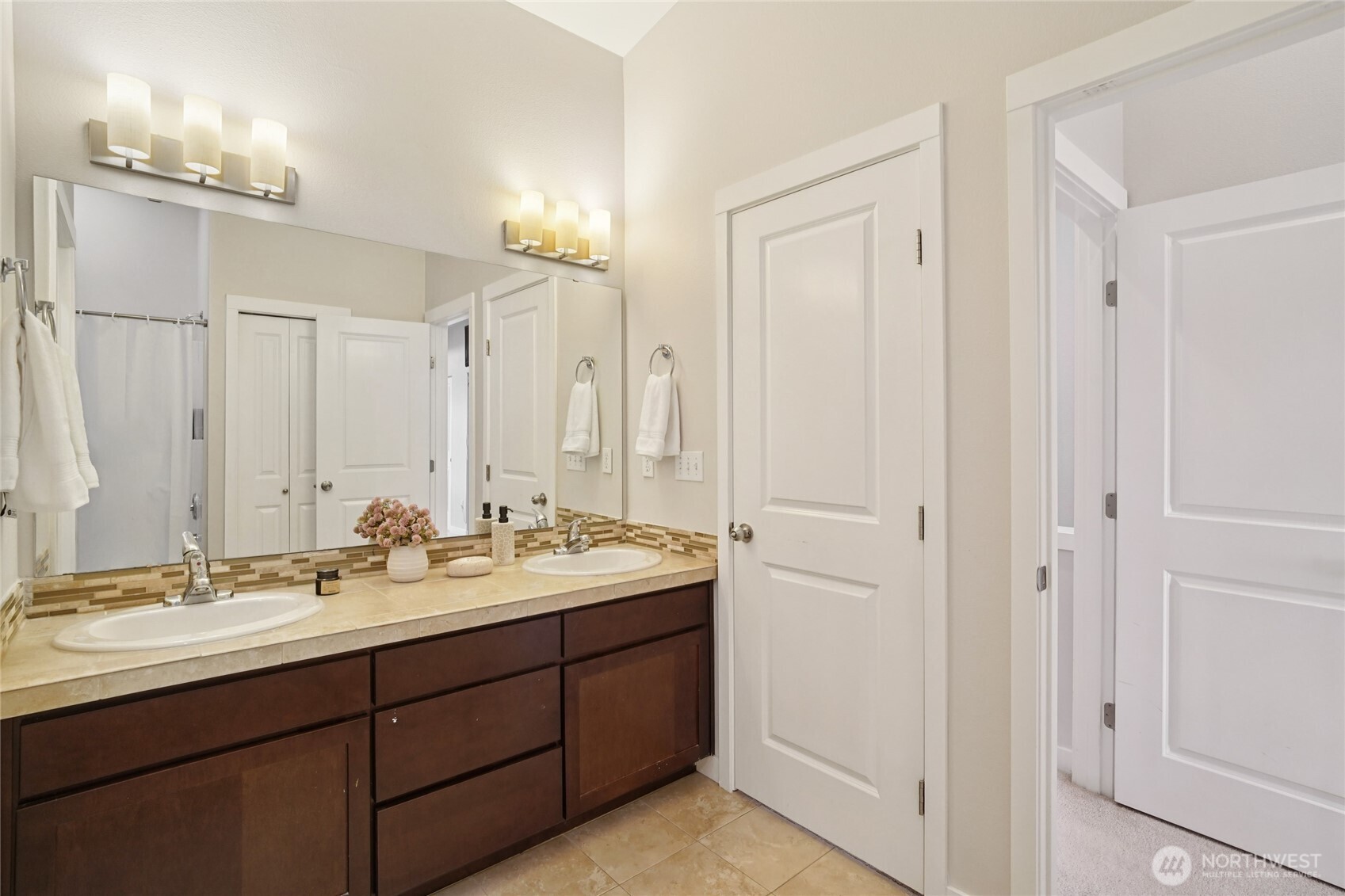 926 North 96th Street Seattle, WA 98103 - Photo 22 of 30