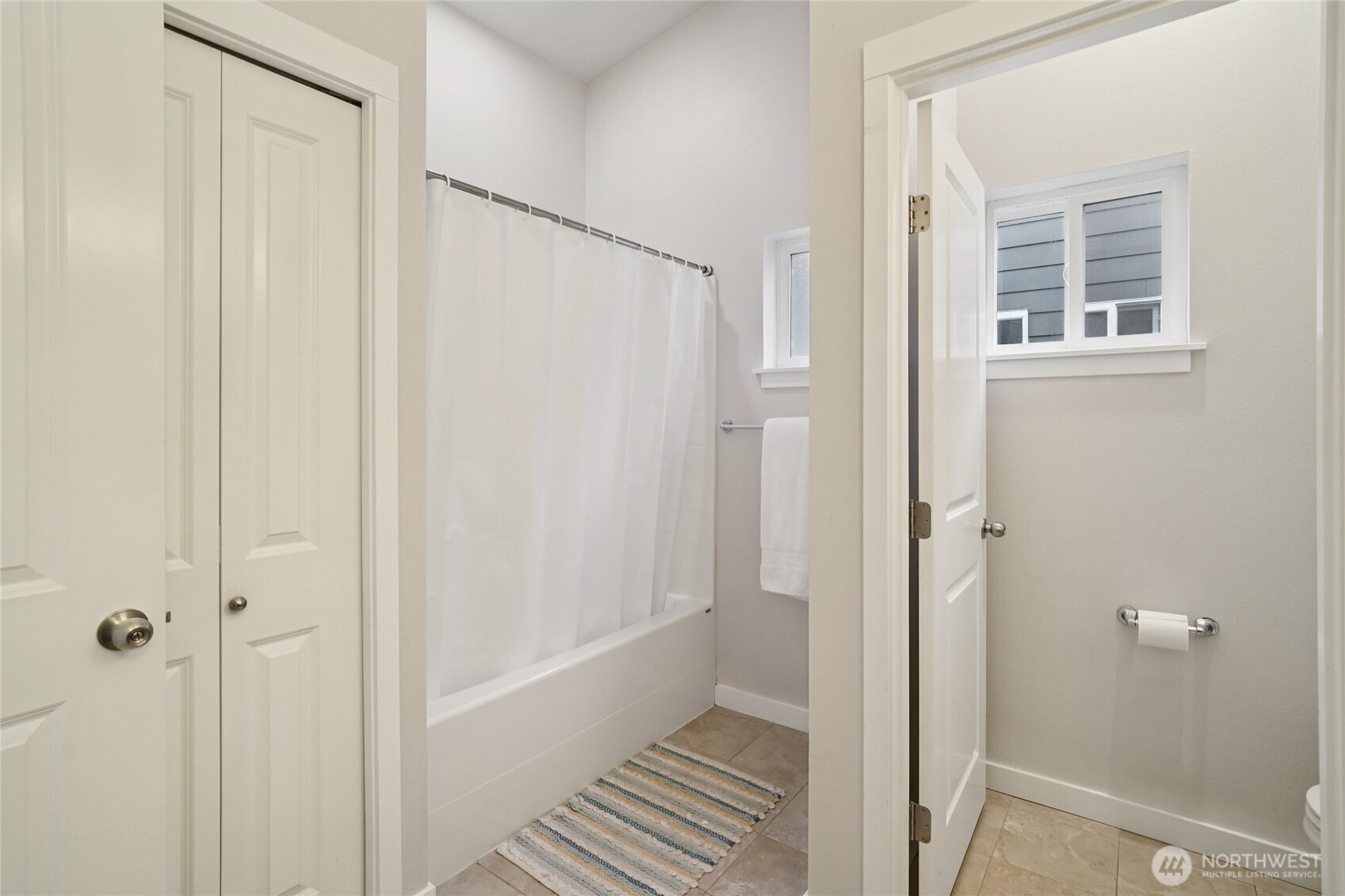 926 North 96th Street Seattle, WA 98103 - Photo 23 of 30