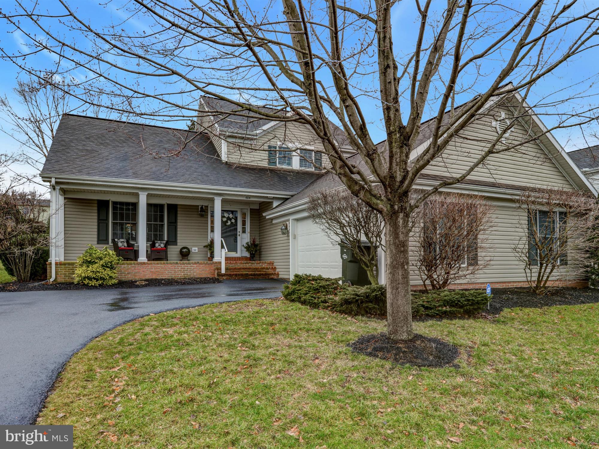 604 Wallingford Road Lititz, PA 17543 - Photo 2 of 25