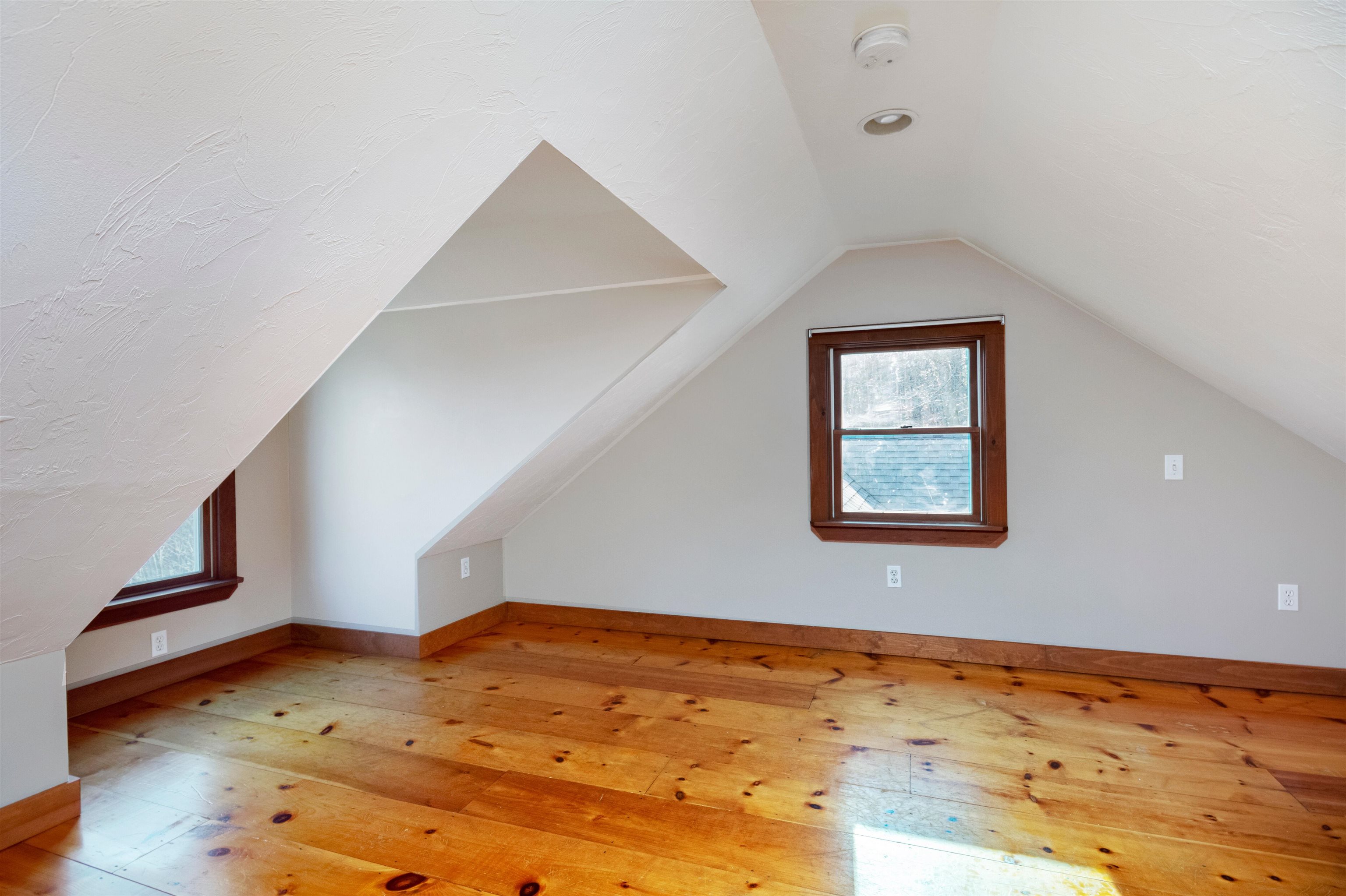 33 Howard Hill Road Temple, NH 03084 - Photo 7 of 22