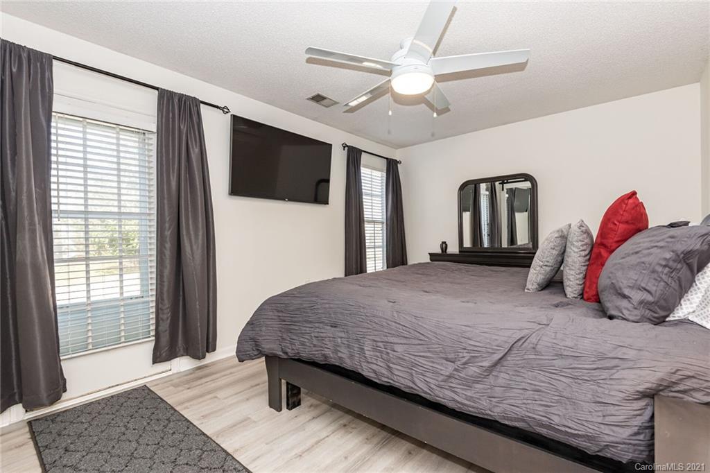 12309 Old Prairie Road, Unit 35 Charlotte, NC 28277 - Photo 17 of 26 Gallery Image 17