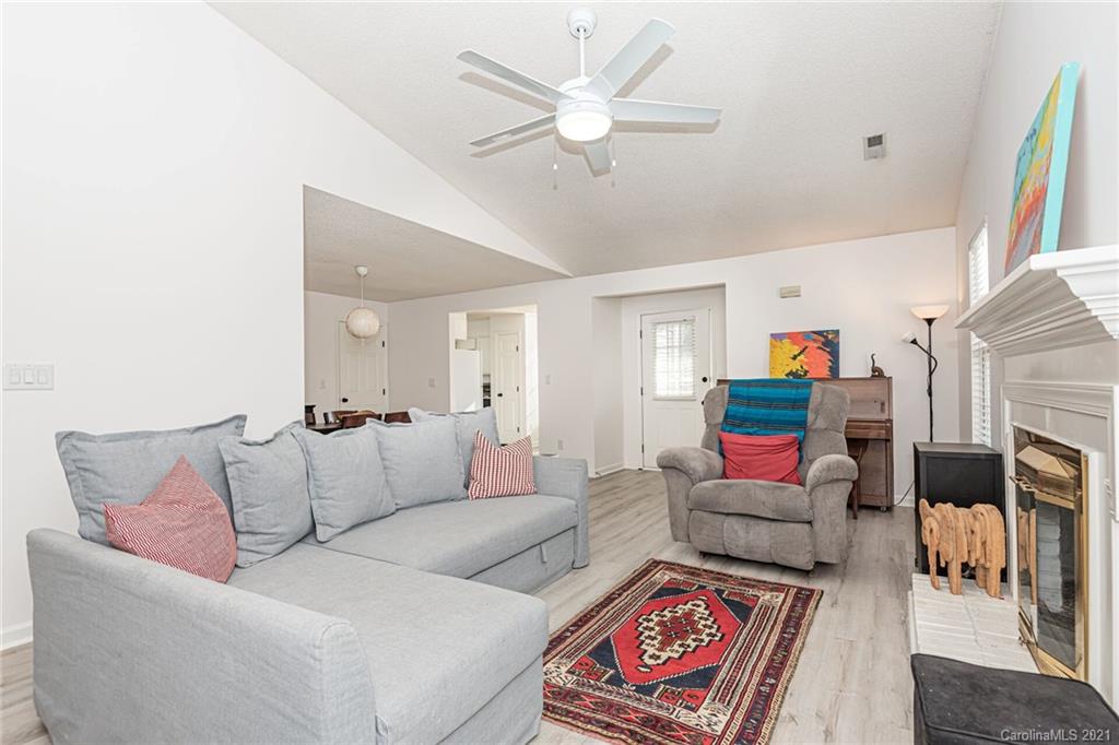 12309 Old Prairie Road, Unit 35 Charlotte, NC 28277 - Photo 5 of 26 Gallery Image 5