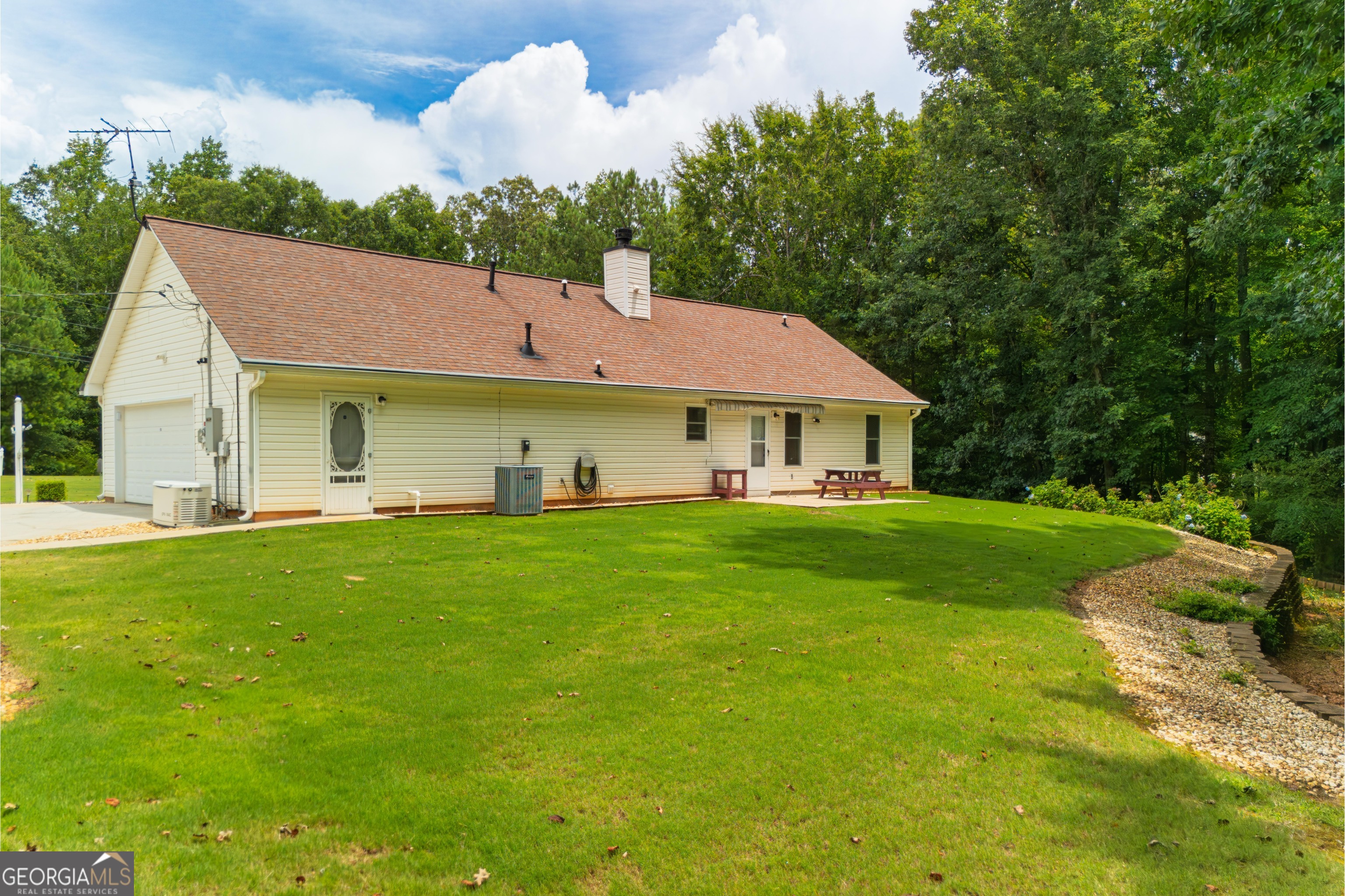 187 Cedar Ridge Road Locust Grove, GA 30248 - Photo 6 of 40