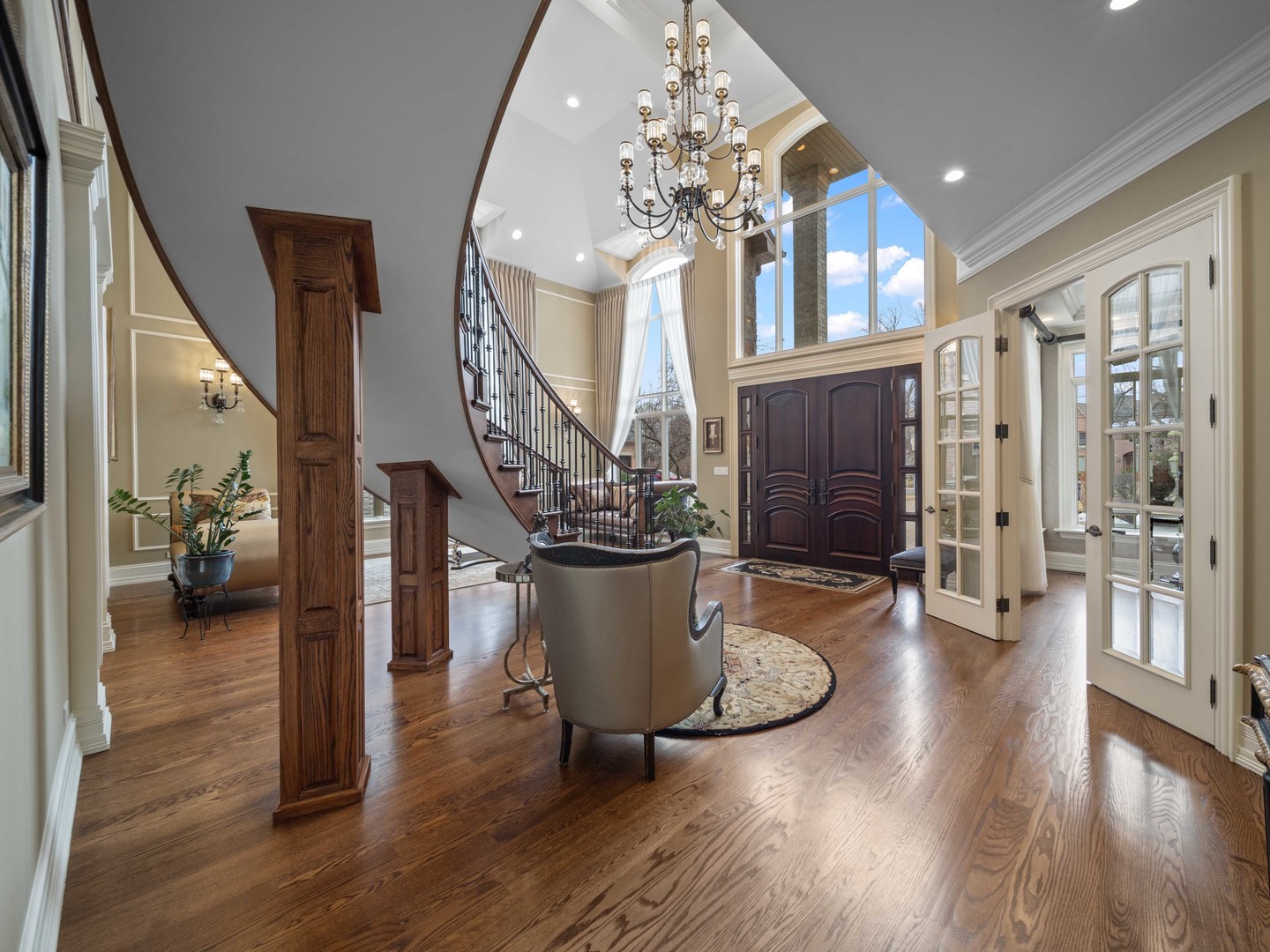 700 Greenwood Road Northbrook, IL 60062 - Photo 7 of 81 a view of a livingroom with furniture wooden floor and chandelier