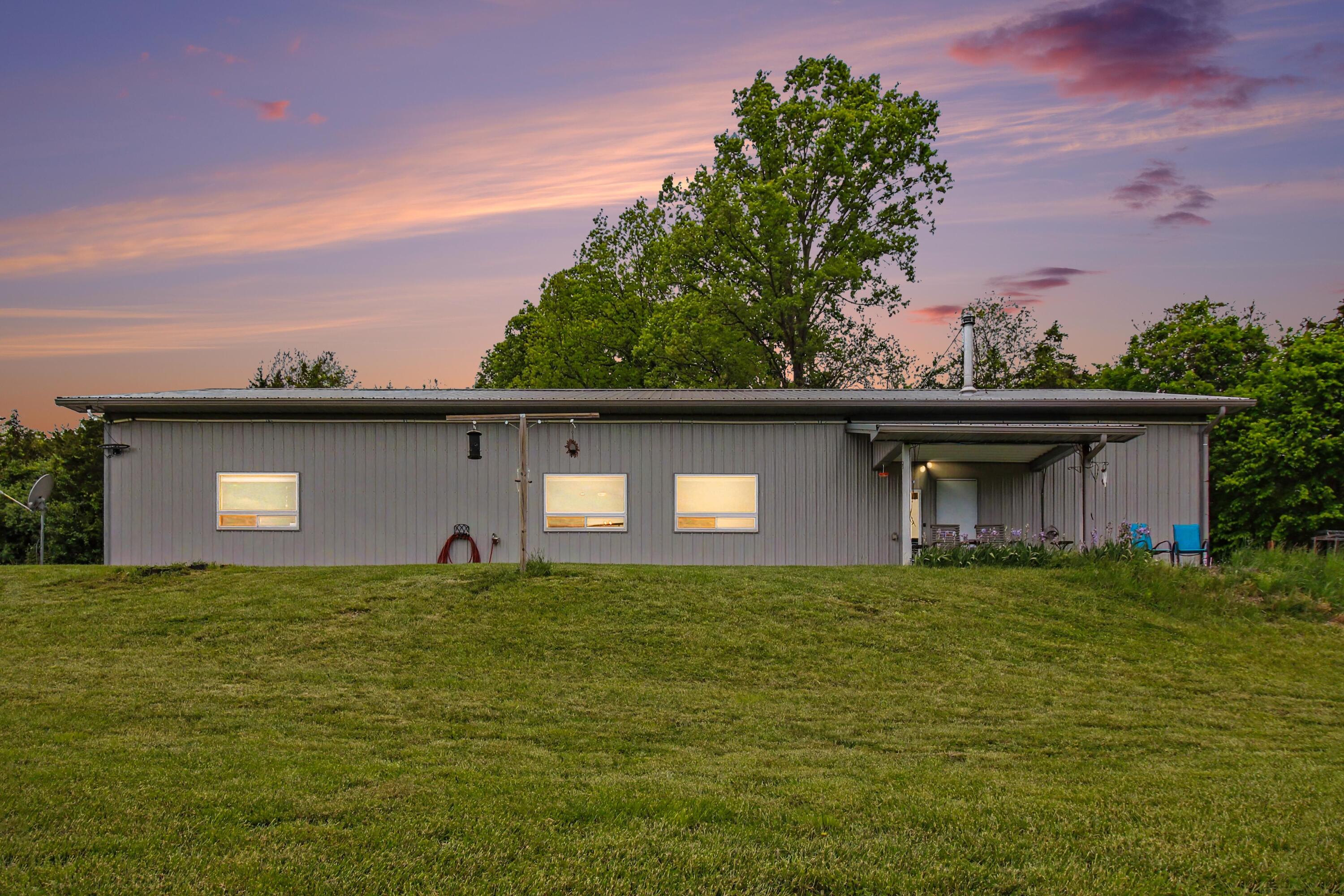 8768 Stonehouse Road Alexandria, KY 41001 - Photo 2 of 37