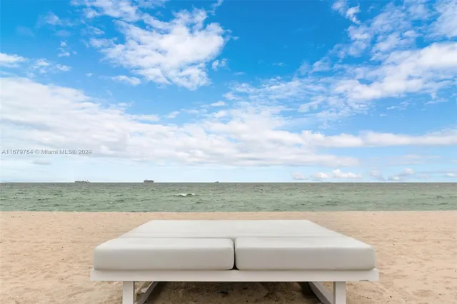 $308,000 | 335 Ocean Drive, Unit 126, Miami Beach, FL 33139