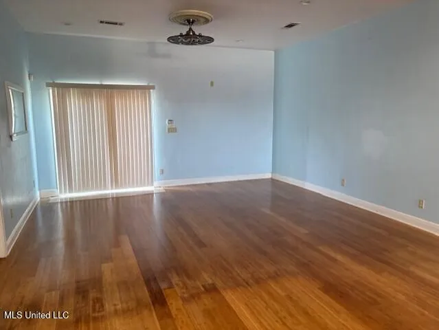 $268,500 | 2502 Murphree Drive, Greenwood, MS 38930