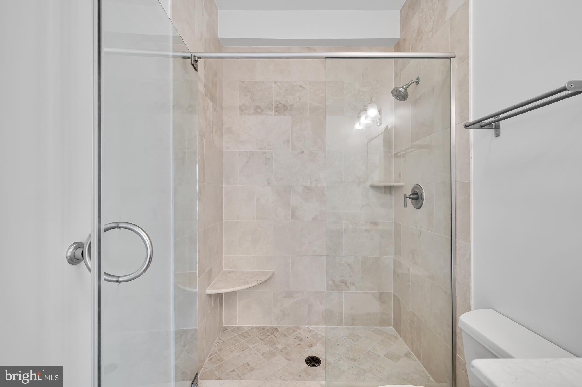 449 R Street Northwest, Unit 201 Washington, DC 20001 - Photo 20 of 28