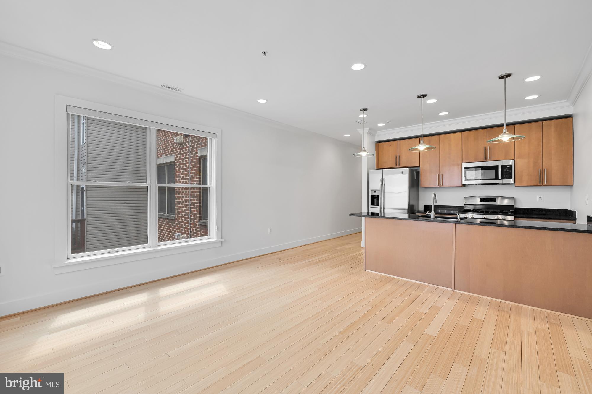 449 R Street Northwest, Unit 201 Washington, DC 20001 - Photo 9 of 28