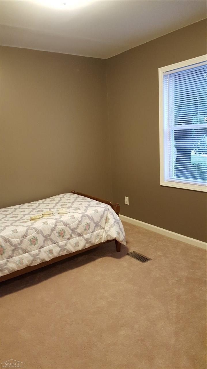 705 Pointe Tremble Road Algonac, MI 48001 - Photo 14 of 19 31292741-13.JPG