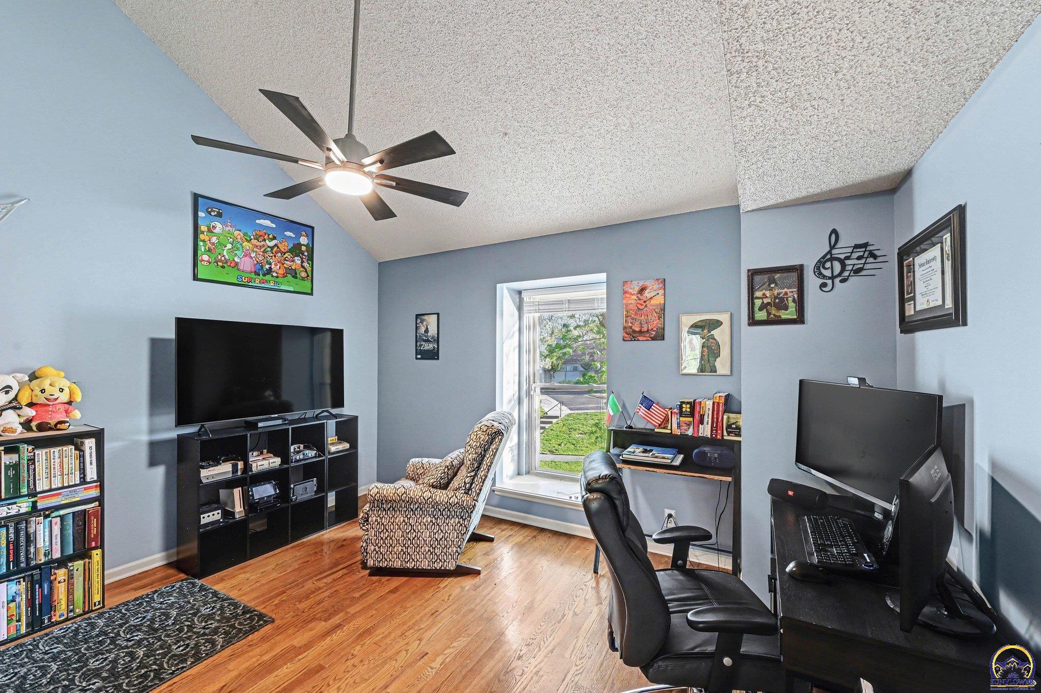 42 Southwest Pepper Tree Lane Topeka, KS 66611 - Photo 19 of 29