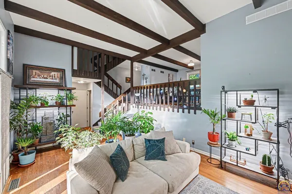 $259,900 | 42 Southwest Pepper Tree Lane, Topeka, KS 66611