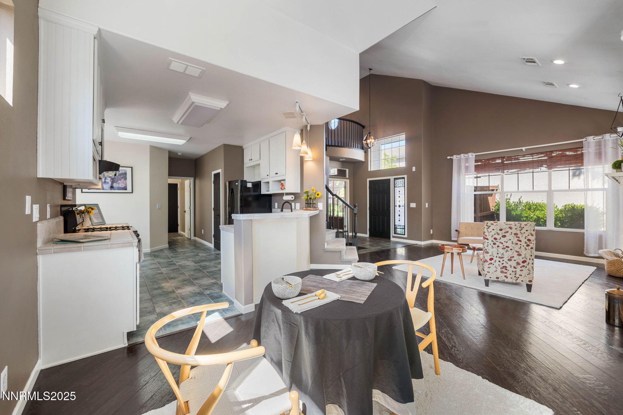 1295 Tule Drive Reno, NV 89521 - Photo 5 of 45 Looking into the great room
