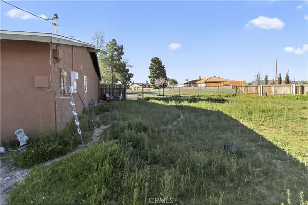 $349,900 | 15190 Cheyenne Road, Apple Valley, CA 92307