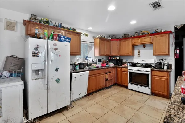 $349,900 | 15190 Cheyenne Road, Apple Valley, CA 92307