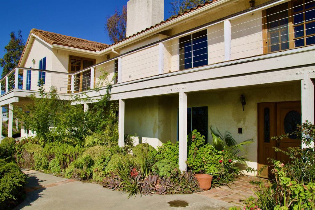 5727 Redondo Drive Bonsall, CA 92003 - Photo 2 of 31