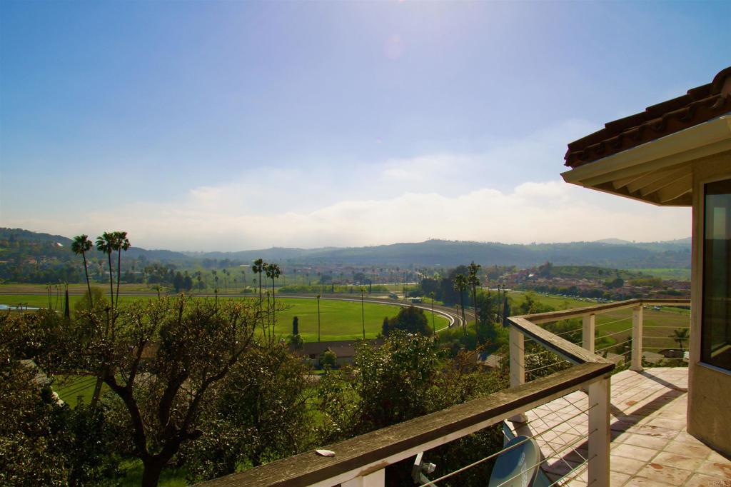 5727 Redondo Drive Bonsall, CA 92003 - Photo 5 of 31