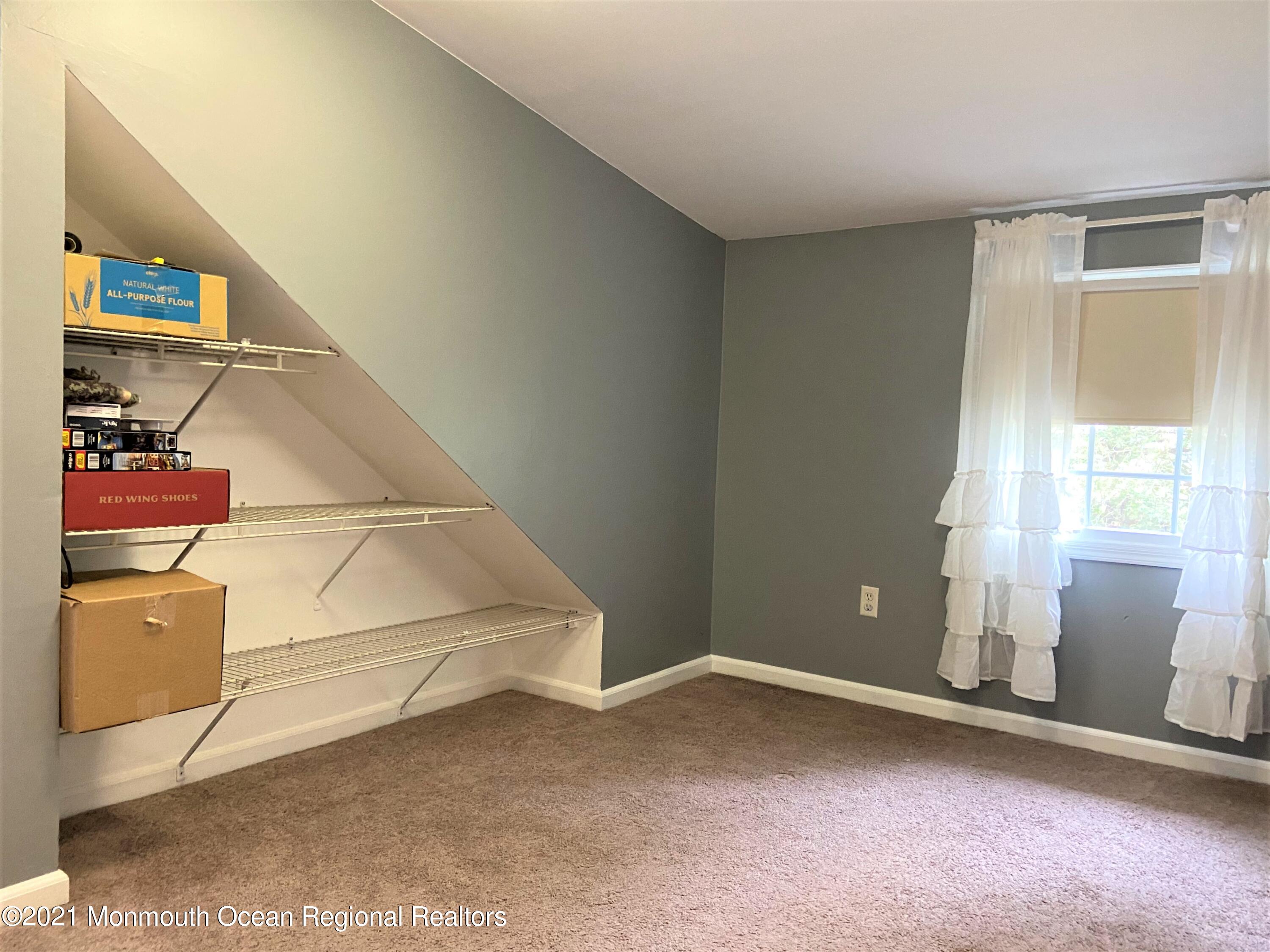 361 Black Oak Road Jackson, NJ 08527 - Photo 28 of 57 a room with closet and window