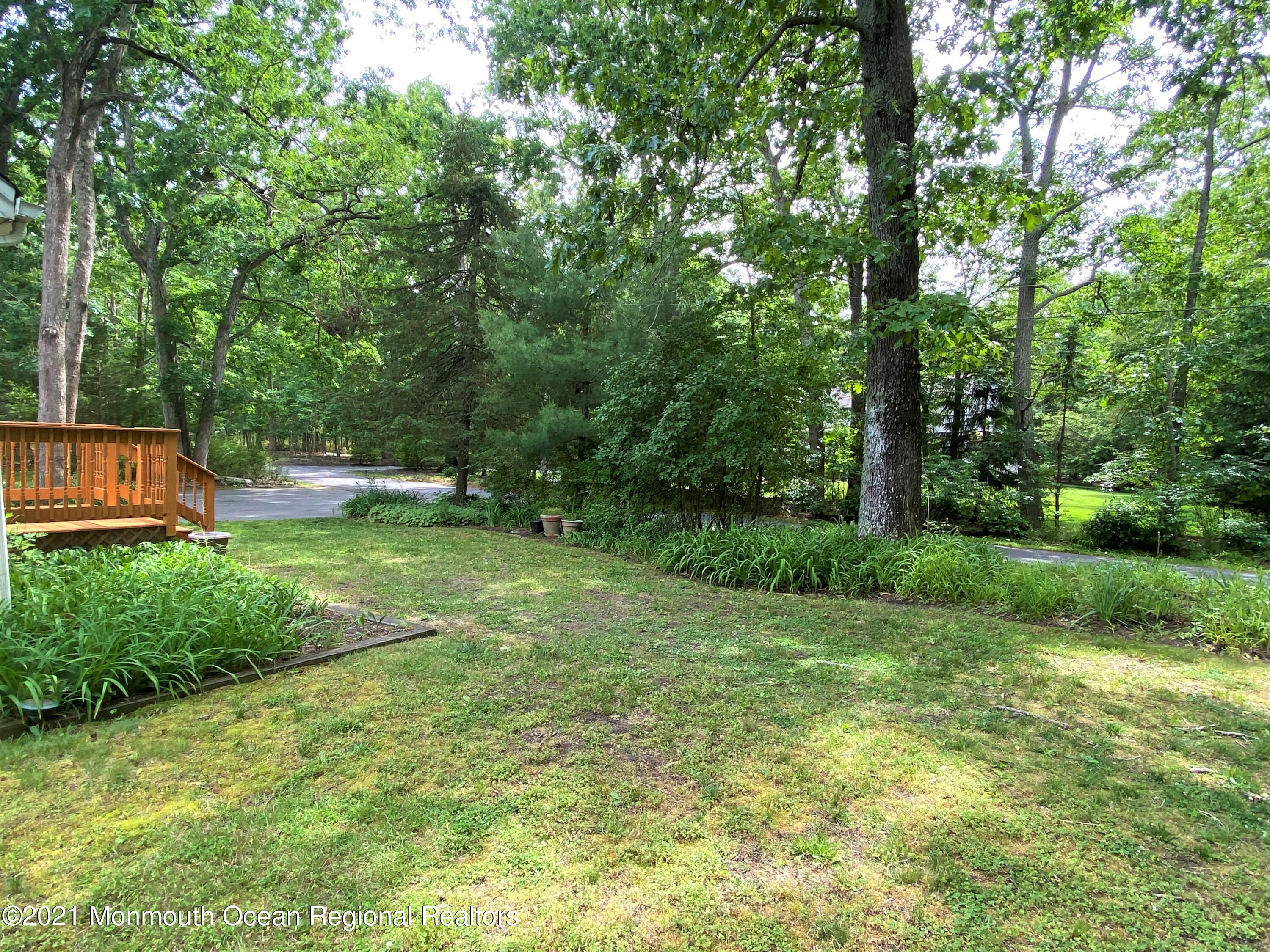361 Black Oak Road Jackson, NJ 08527 - Photo 6 of 57 45