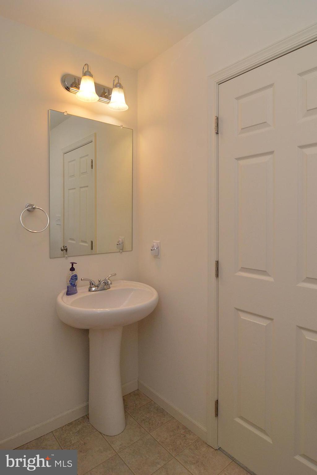 2811 Mannerchor Road Temple, PA 19560 - Photo 13 of 30 Gallery Image 13
